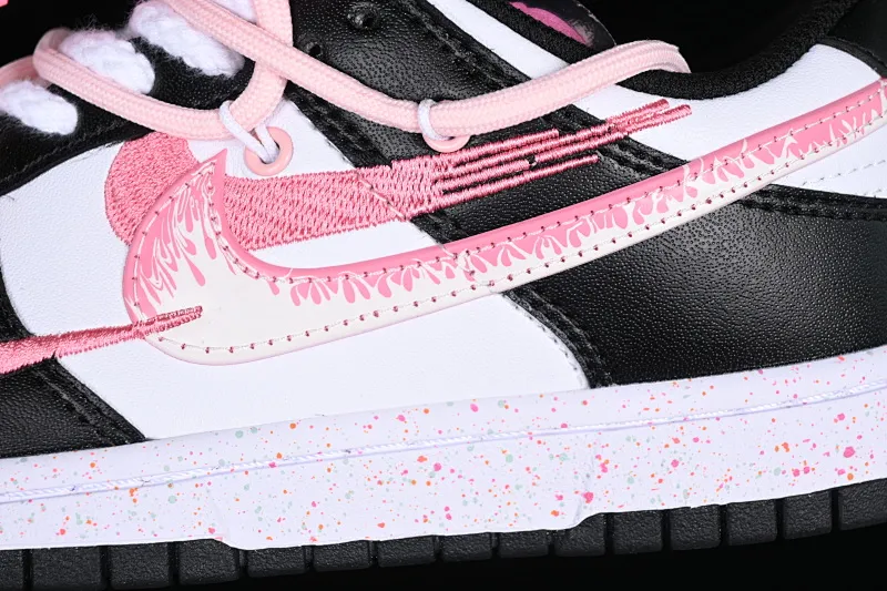 All Categories Nk SB Dunk Series Nk SB Dunk Low Low-top sneakers Nk Dunk Low "Multi Color" Vibrant three hooks Customized version of deconstructed strap casual sneakers FD4623-131